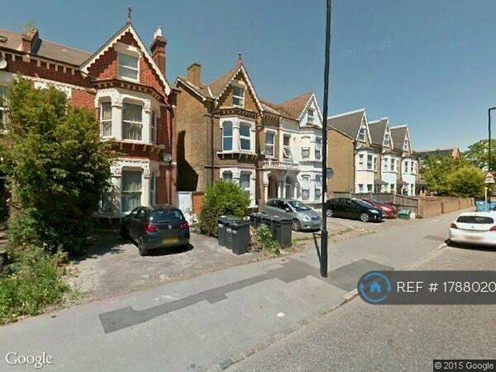 Studio To Rent In Morland Road, London, CR0