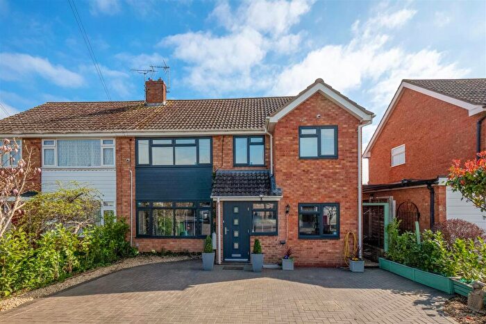4 Bedroom Semi-Detached House For Sale In Manor Farm Road, Tredington, Shipston-on-Stour, CV36