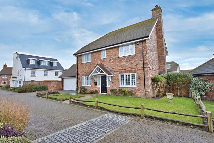 4 Bedroom Detached House For Sale In St. Crispin Close, Worth, CT14