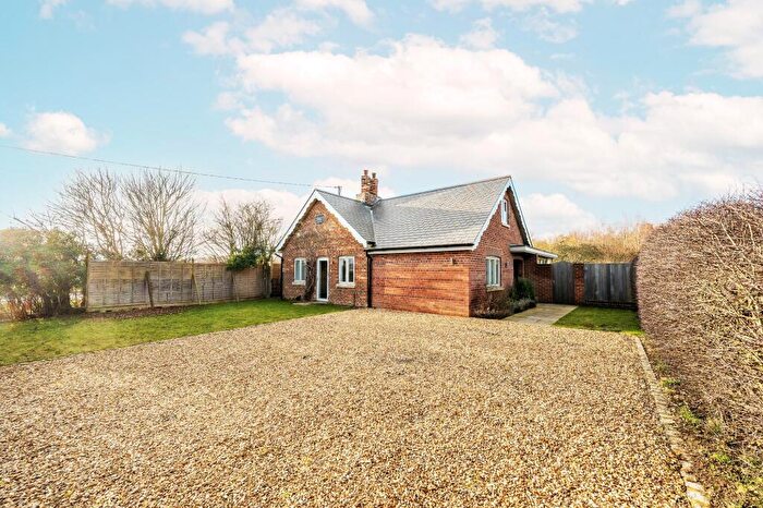 3 Bedroom Detached House To Rent In , OX27