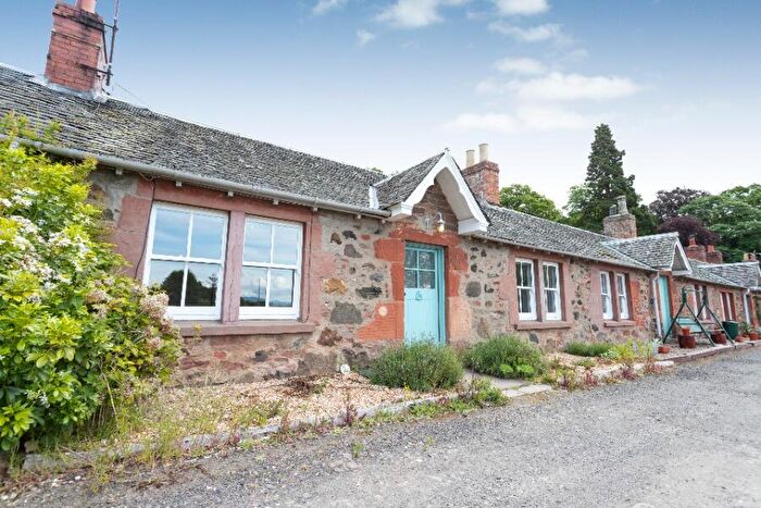 2 Bedroom Bungalow To Rent In Baledgarno, Perthshire, PH14