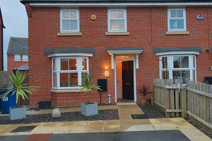 3 Bedroom Mews To Rent In Oklahoma Boulevard, Great Sankey, Warrington, WA5