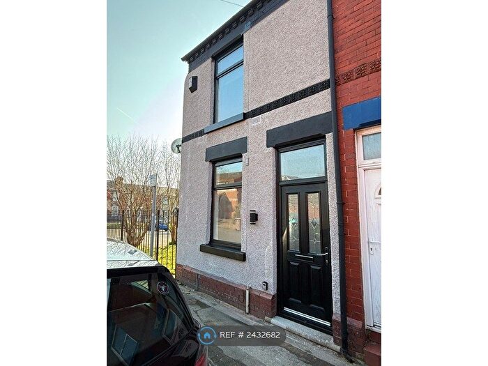 3 Bedroom Semi-Detached House To Rent In Cooper Street, St. Helens, WA10