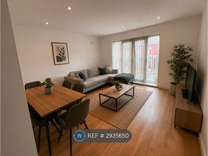 2 Bedroom Flat To Rent In Hartington Road, West Derby, Liverpool, L12