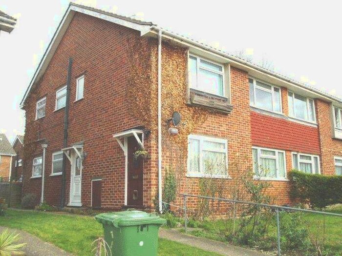 2 Bedroom Ground Maisonette To Rent In Rosebery Avenue, Epsom, KT17