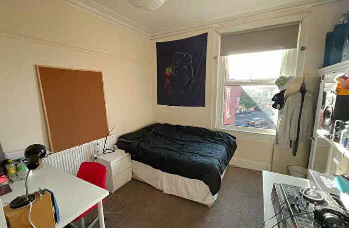 8 Bedroom Terraced House To Rent In Brudenell Road, Prime Location, Hyde Park, LS6