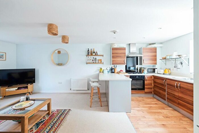 1 Bedroom Apartment For Sale In Liberty Lane, Hull, HU1