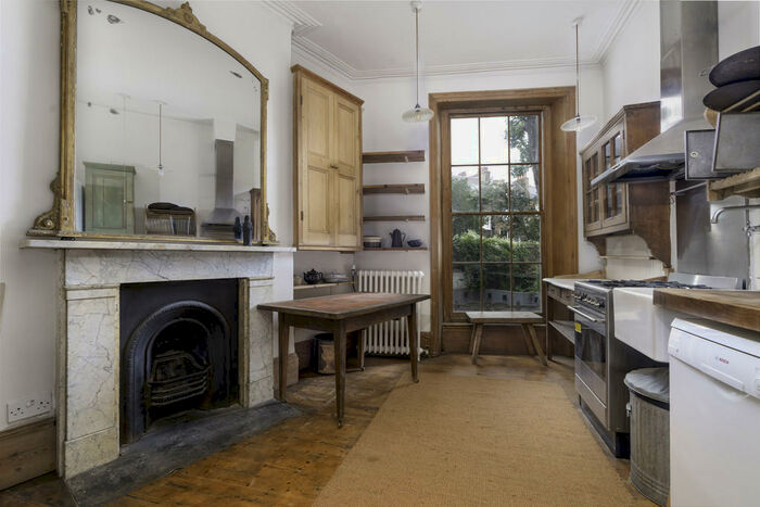 3 Bedroom Terraced House To Rent In Dagmar Terrace, Islington, N1