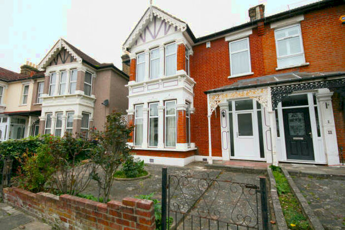 5 Bedroom Terraced House To Rent In Ranelagh Gardens, Ilford, IG1