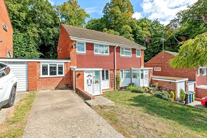 3 Bedroom Semi-Detached House For Sale In Clearbrook Close, Loudwater, HP13