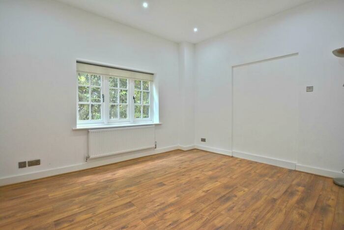 1 Bedroom Property To Rent In Wiltshire Road, Wokingham, RG40