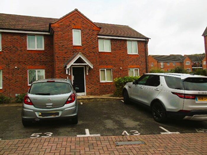 2 Bedroom Flat To Rent In Borough Way, Nuneaton, CV11