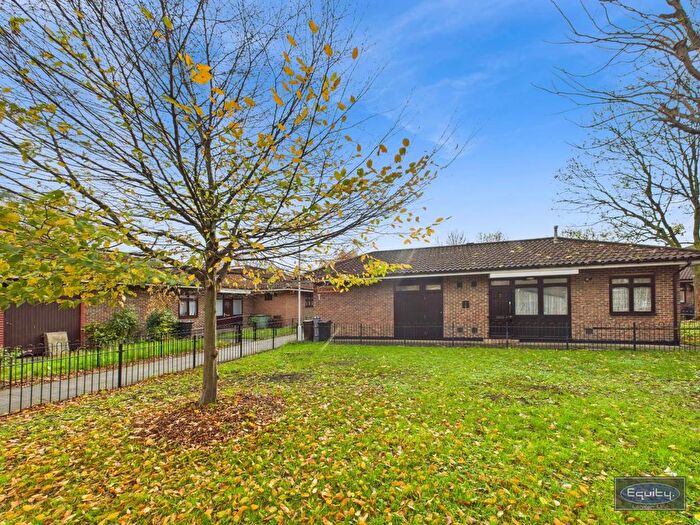 3 Bedroom Detached Bungalow For Sale In Chisledon Walk, Hackney, E9