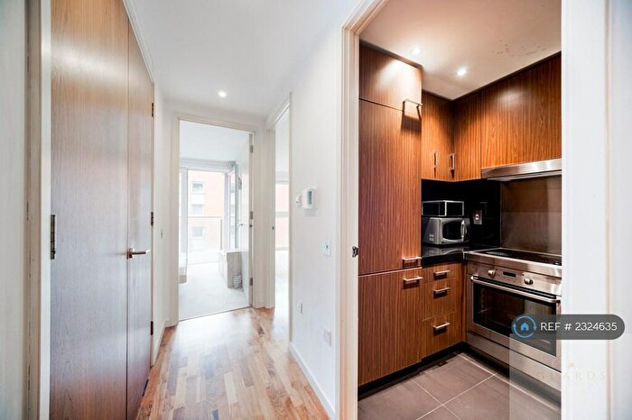 1 Bedroom Flat To Rent In New Providence Wharf, London, E14