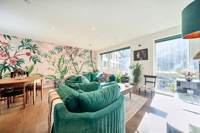2 Bedroom Flat For Sale In Southern Way, Greenwich Peninsula, SE10