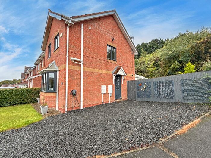 3 Bedroom Semi-Detached House For Sale In Thornton Lea, Pelton, Chester Le Street, DH2