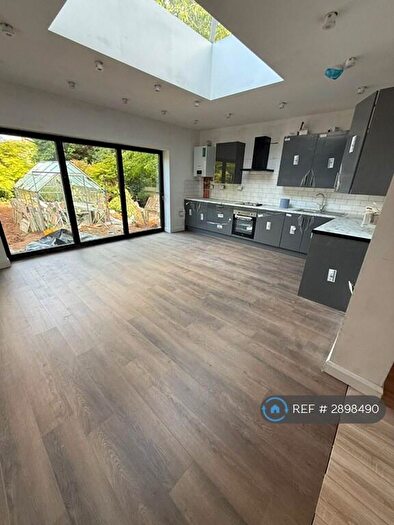5 Bedroom Semi-Detached House To Rent In Monks Way, Reading, RG30