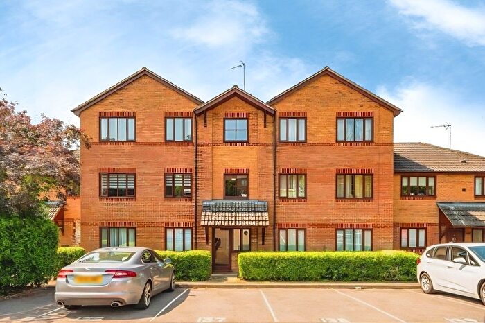 1 Bedroom Flat To Rent In Parklands, Banbury, Oxfordshire, OX16