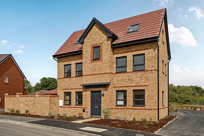 4 Bedroom Detached House To Rent In Spotlight Road, ME20