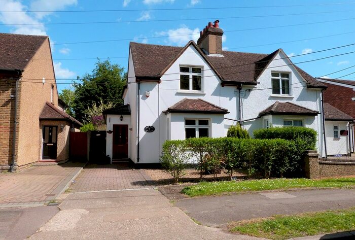 3 Bedroom Semi-Detached House To Rent In Hill End Road, Harefield, UB9