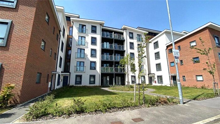 1 Bedroom Apartment To Rent In Webster Close, Bracknell, Berkshire, RG12