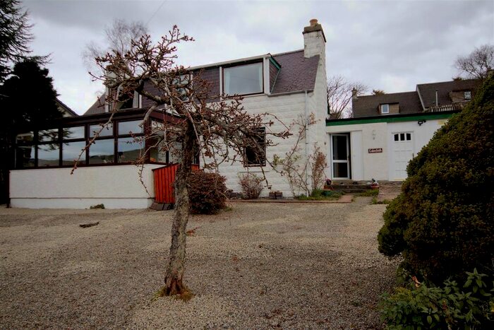 3 Bedroom Detached House For Sale In Caberfeidh, Rogart, Sutherland, IV28