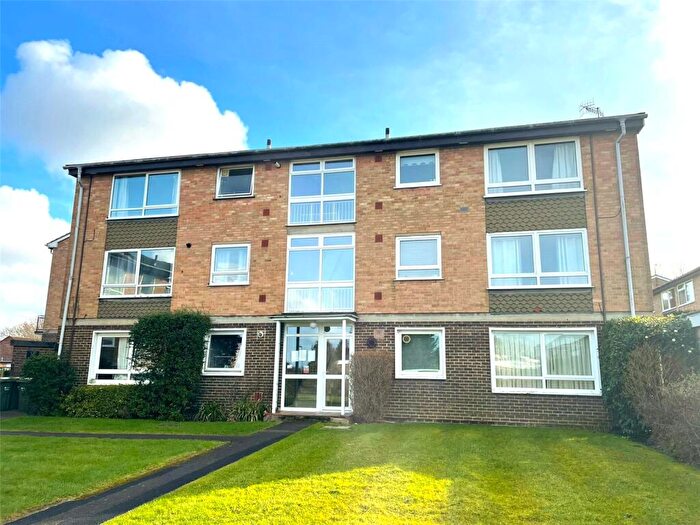 3 Bedroom Apartment To Rent In Wilderness Road, Guildford, Surrey, GU2