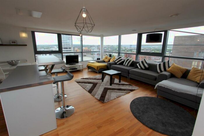 2 Bedroom Flat To Rent In Blue, Little Neville Street, LS1