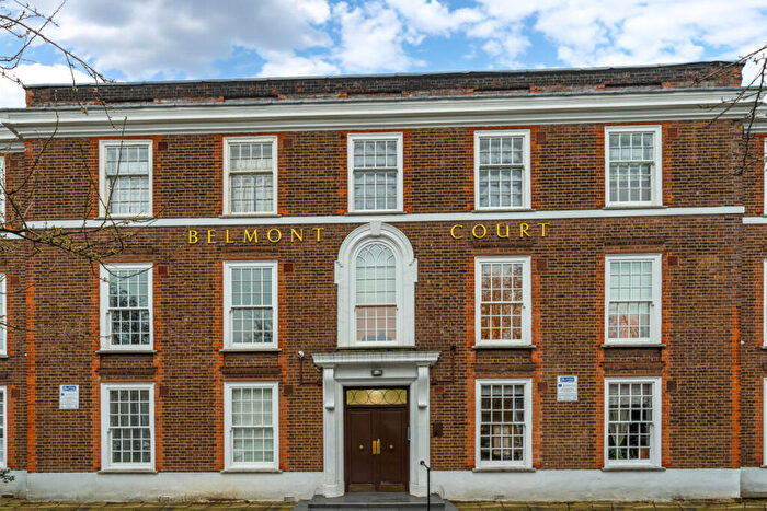 2 Bedroom Apartment To Rent In Belmont Court, Finchley Road, London, NW11