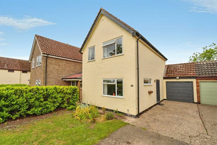 3 Bedroom Link Detached House For Sale In Combs Green, Combs, Stowmarket, IP14