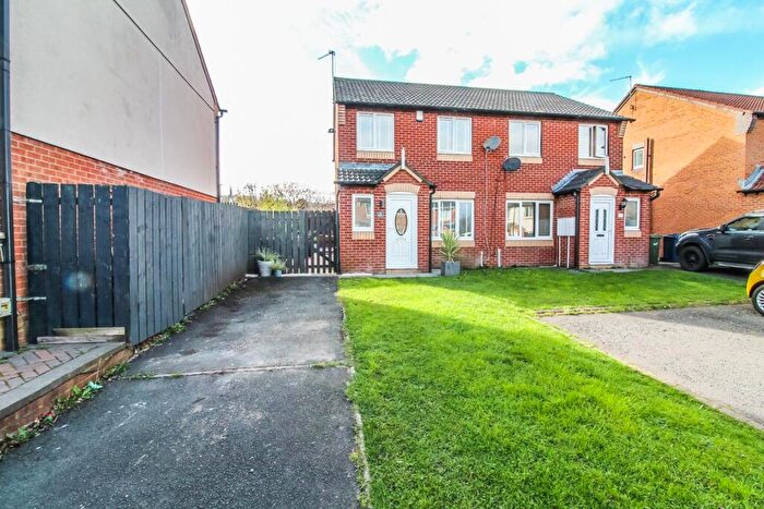 3 Bedroom Semi Detached House For Sale In Bink Moss, Mayfield, Washington, NE37