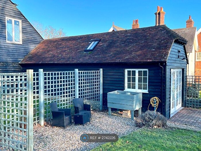 1 Bedroom Maisonette To Rent In South Park Farm, Grayswood, Haslemere, GU27