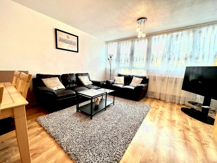 2 Bedroom Maisonette To Rent In Holmefield House, Hazlewood Crescent, London, W10