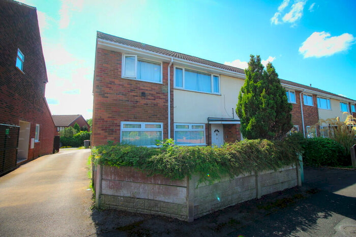 2 Bedroom Flat To Rent In Lansdown Hill, Preston, Lancashire, PR2