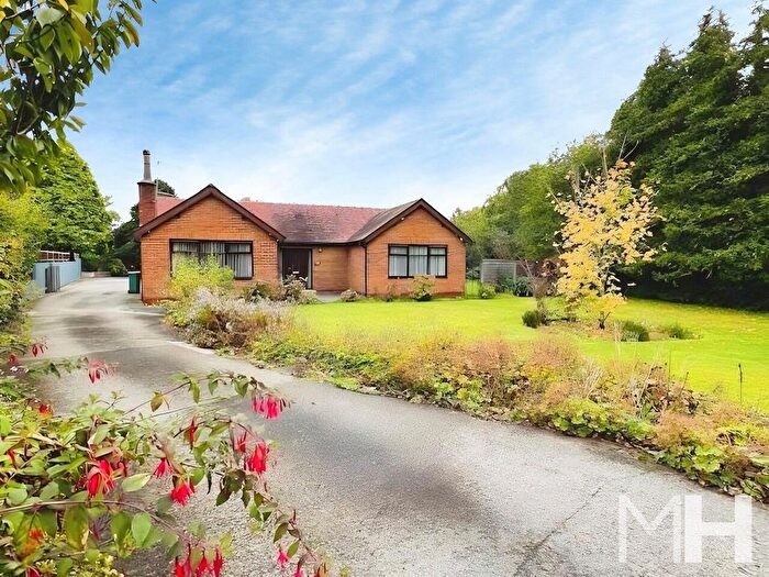 2 Bedroom Detached Bungalow For Sale In Woodplumpton Road, Fulwood, Preston, PR2