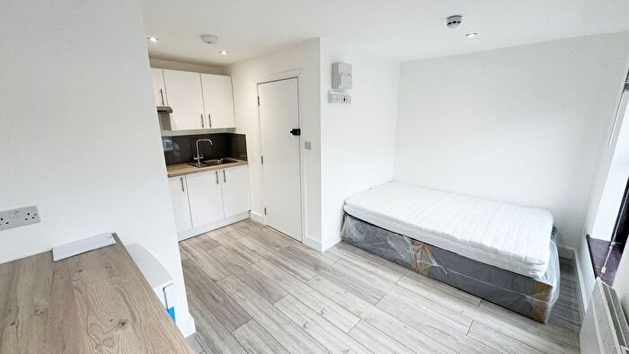 1 Bedroom Studio To Rent In Edmeston Close, Homerton, E9