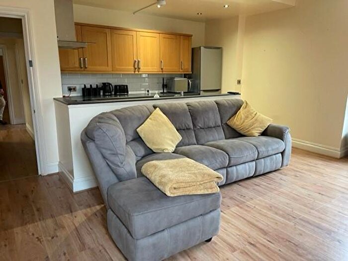 2 Bedroom Apartment To Rent In Beech, B17