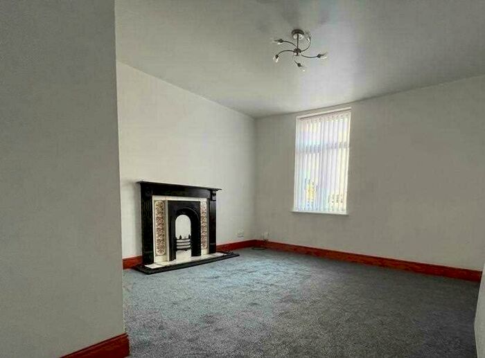 1 Bedroom Apartment To Rent In Sheffield Road, S41