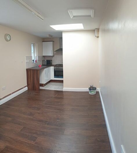 1 Bedroom Studio To Rent In Studio Flat Bordesley Green, Birmingham, B9