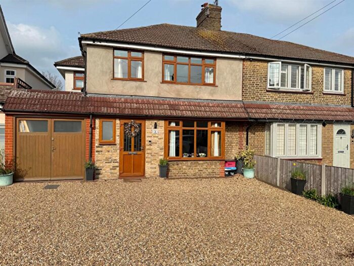 4 Bedroom Semi Detached House For Sale In Oliver Road, Shenfield, Brentwood, CM15