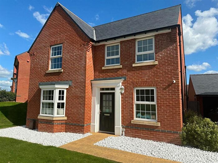 4 Bedroom Detached House For Sale In Salvadori Gardens, Westhampnett, Chichester, PO18
