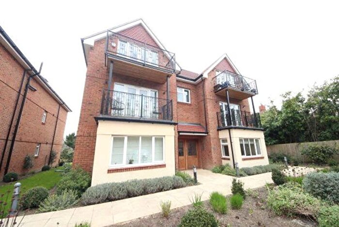 2 Bedroom Flat To Rent In Pinewood House, Epsom Road, Guildford, GU1