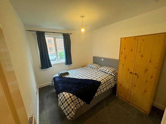 2 Bedroom Flat To Rent In Golfhill Drive, Dennistoun, Glasgow, G31