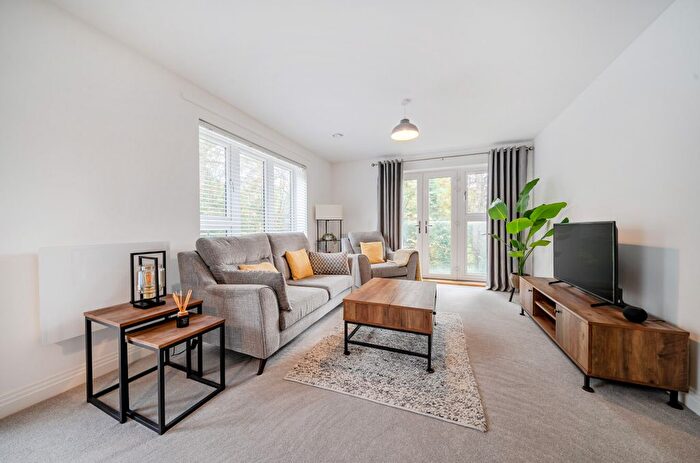 1 Bedroom Flat For Sale In Woodbrooke House, New House Farm Drive, Northfield, B31