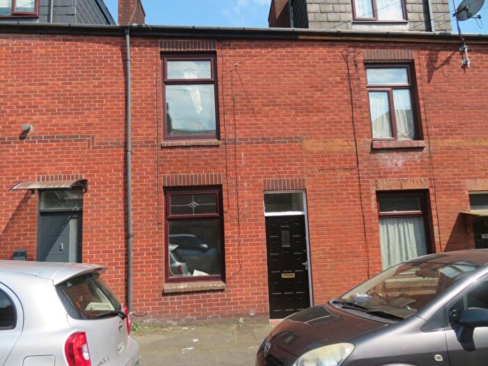 2 Bedroom Terraced House To Rent In Talbot Street, Rochdale, OL11