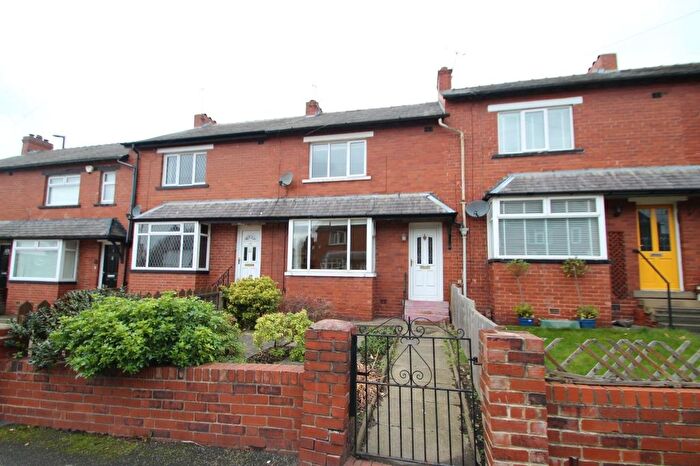 2 Bedroom Terraced House For Sale In Sunnybank Road, Horsforth, Leeds, West Yorkshire, Uk, LS18