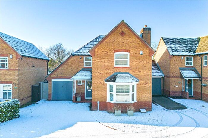 4 Bedroom Detached House For Sale In Massey Road, Devizes, SN10