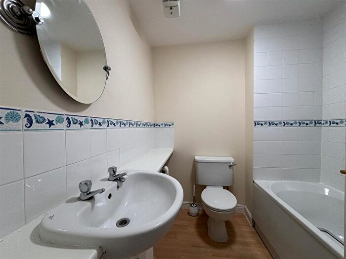 2 Bedroom Town House To Rent In Cludd Avenue, Newark, NG24