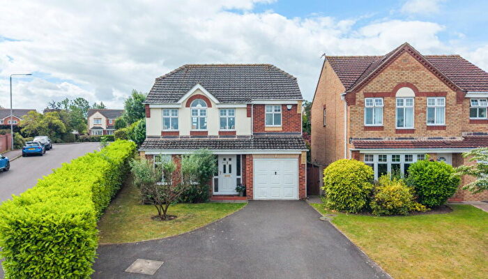 4 Bedroom Detached House For Sale In Kestrel Drive, Bingham, NG13