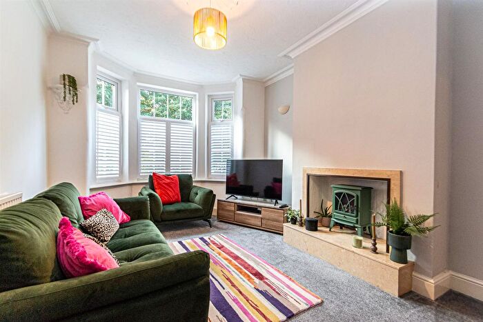 3 Bedroom Terraced House For Sale In Chester Road, Warrington, WA4